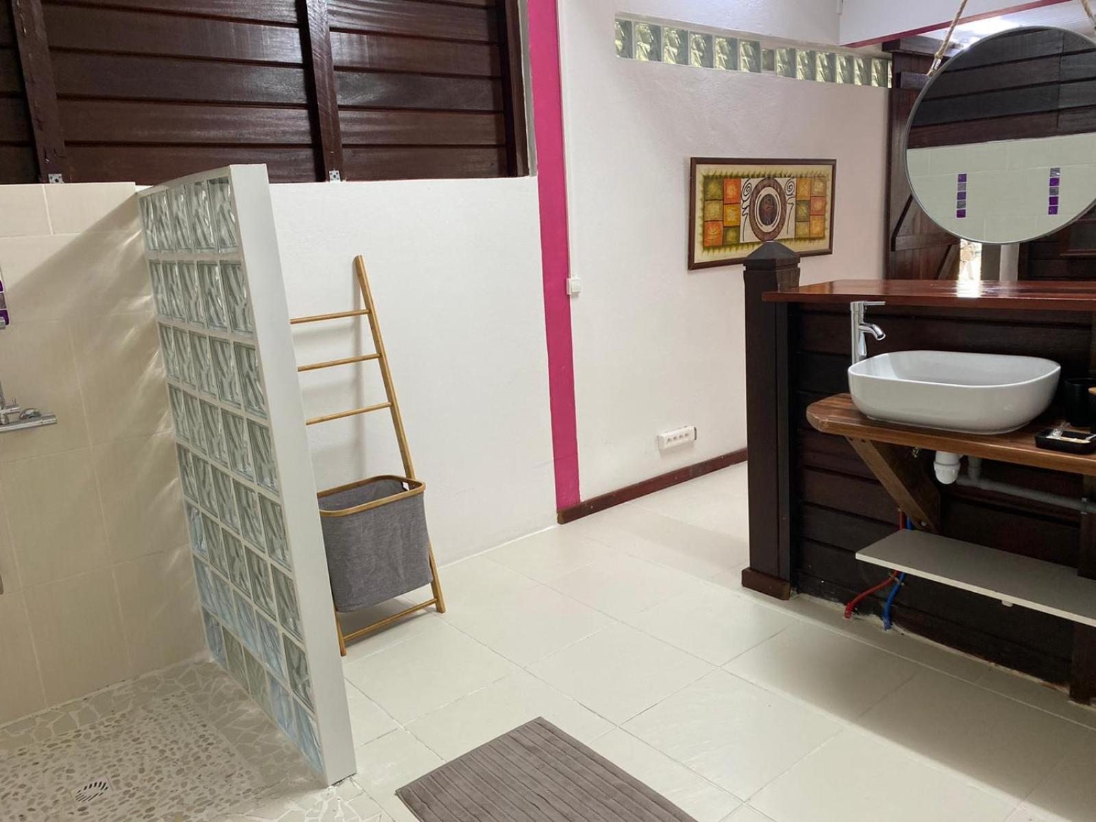 Le Goyav' Appart Avec Piscine Et Jacuzzi Au Vauclin Le Vauclin Room photo